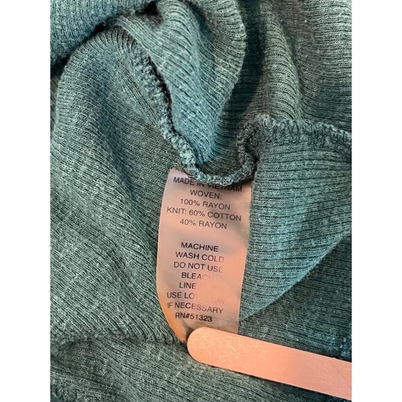 Two by Vince Camuto Green Scoop Neck Batwing Scrunch Sleeve Knit Top Medium EUC - Picture 5 of 6